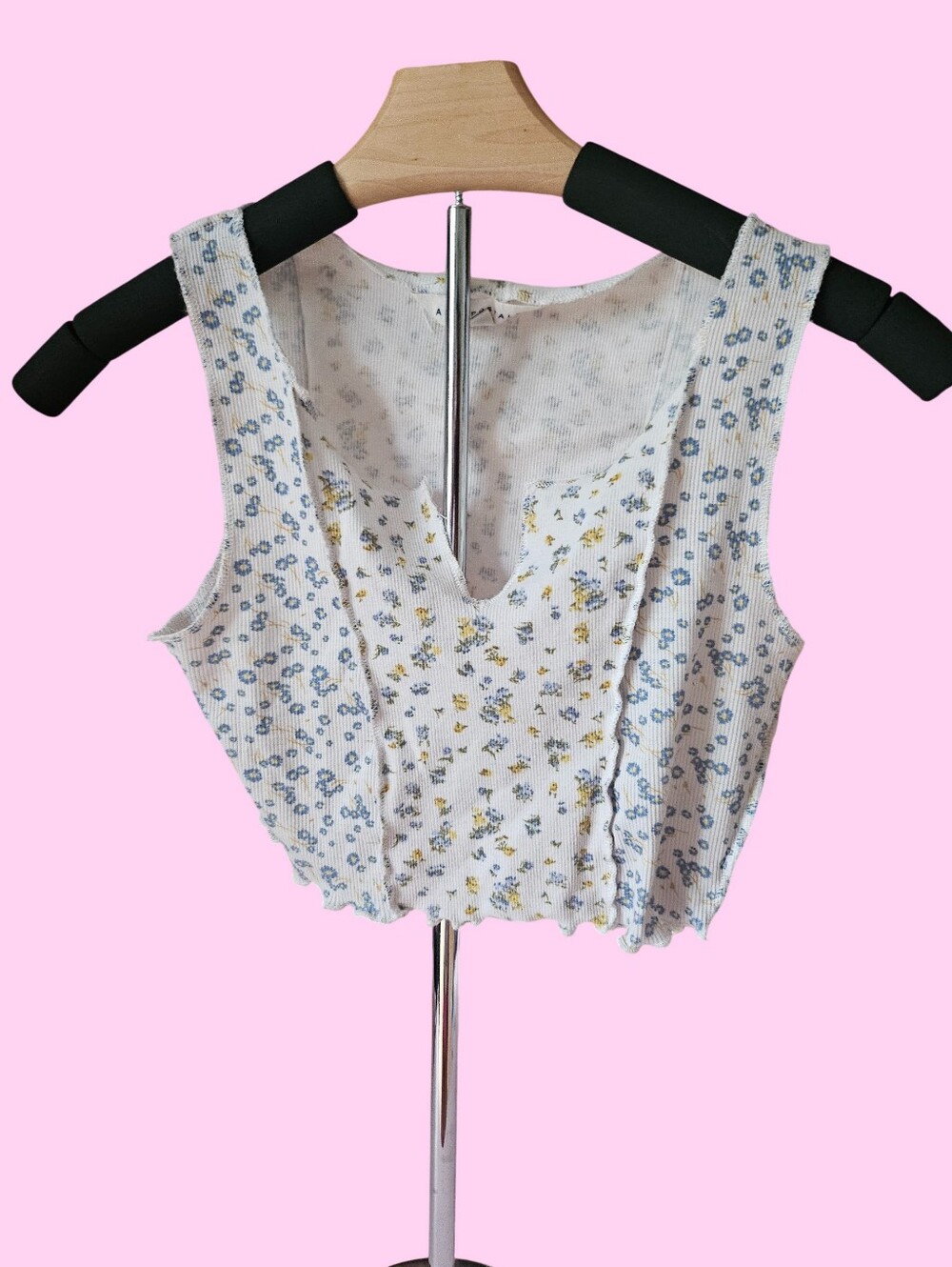 Aeropostale White Cropped Tank with Blue & Yellow Floral Print